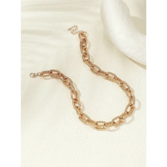 Minimalist chunky silver Chain Necklace - Picture 7 of 10